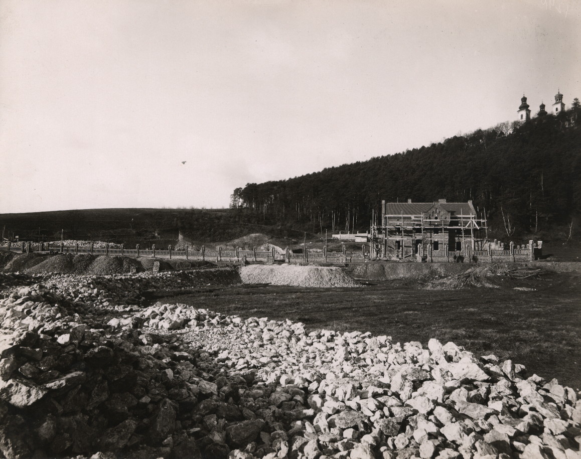 Thumbnail Image